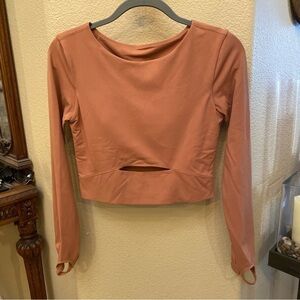 LULULEMON Women Plush Light Tan Cut Out Cropped Long Sleeve Top Size 6-8